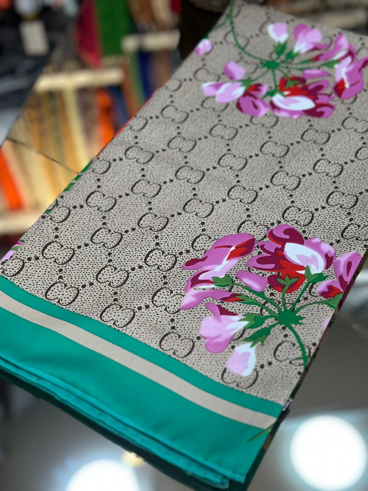 %50 ipek&nbsp; %50 twill GG İthal Eşarp
